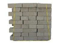 Tufo grigio-giallastro (fior di tufo), blocchi 37x20x11 cm (n.72 pezzi)